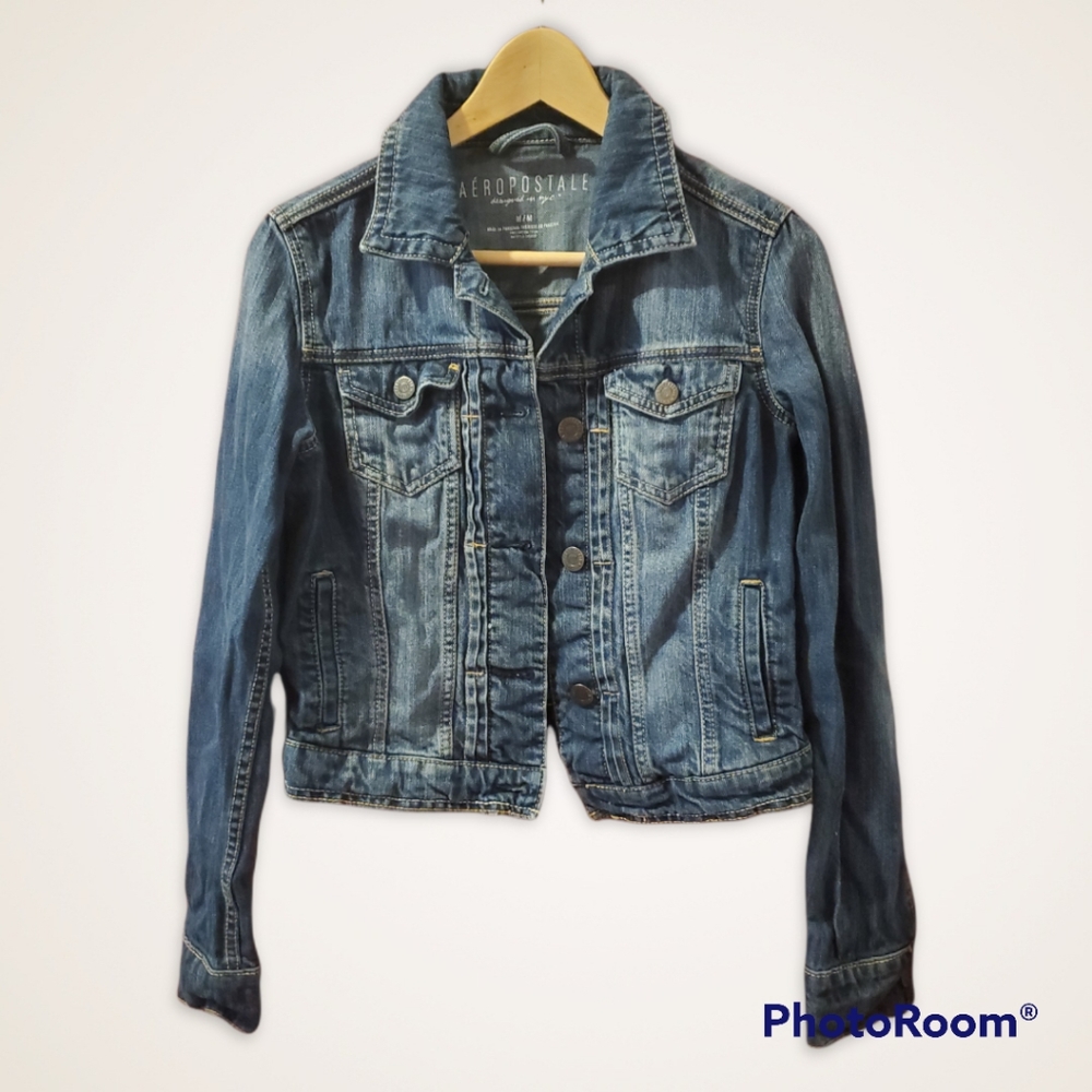 Aero distressed pleated Jean jacket. EUC Med